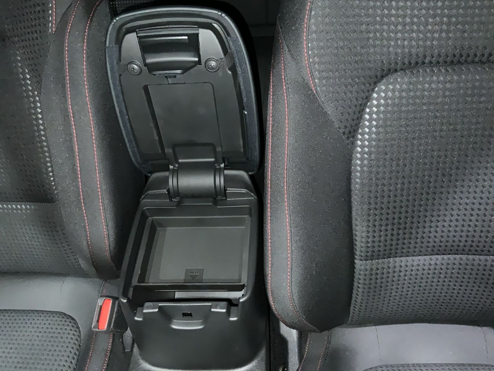 Ford Focus ST-Line X Turnier Aut.*AHK*ACC*HUD*KAM*NAV