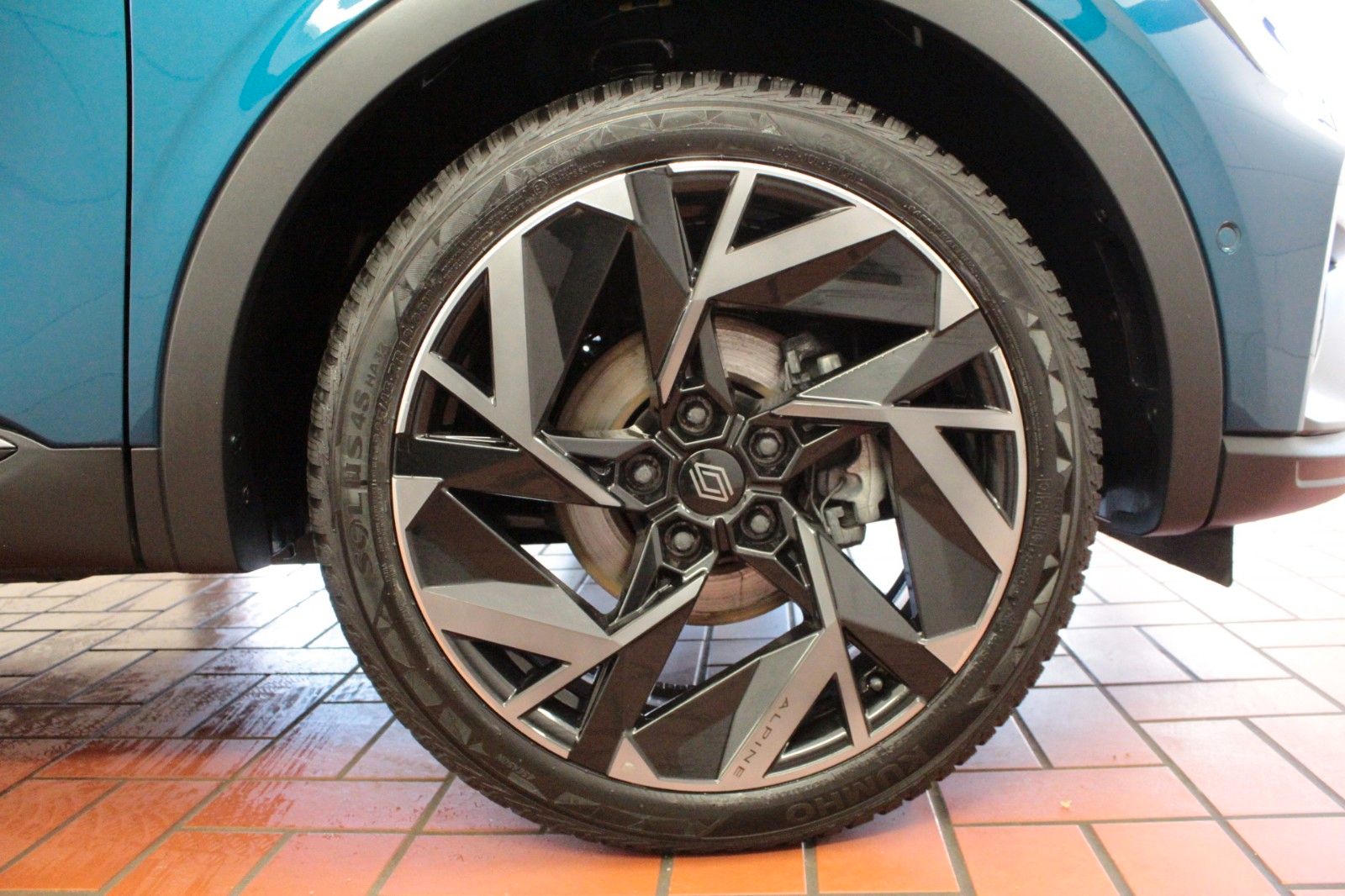 Renault Arkana Mild Hybrid - Samsaru's Car Outlet