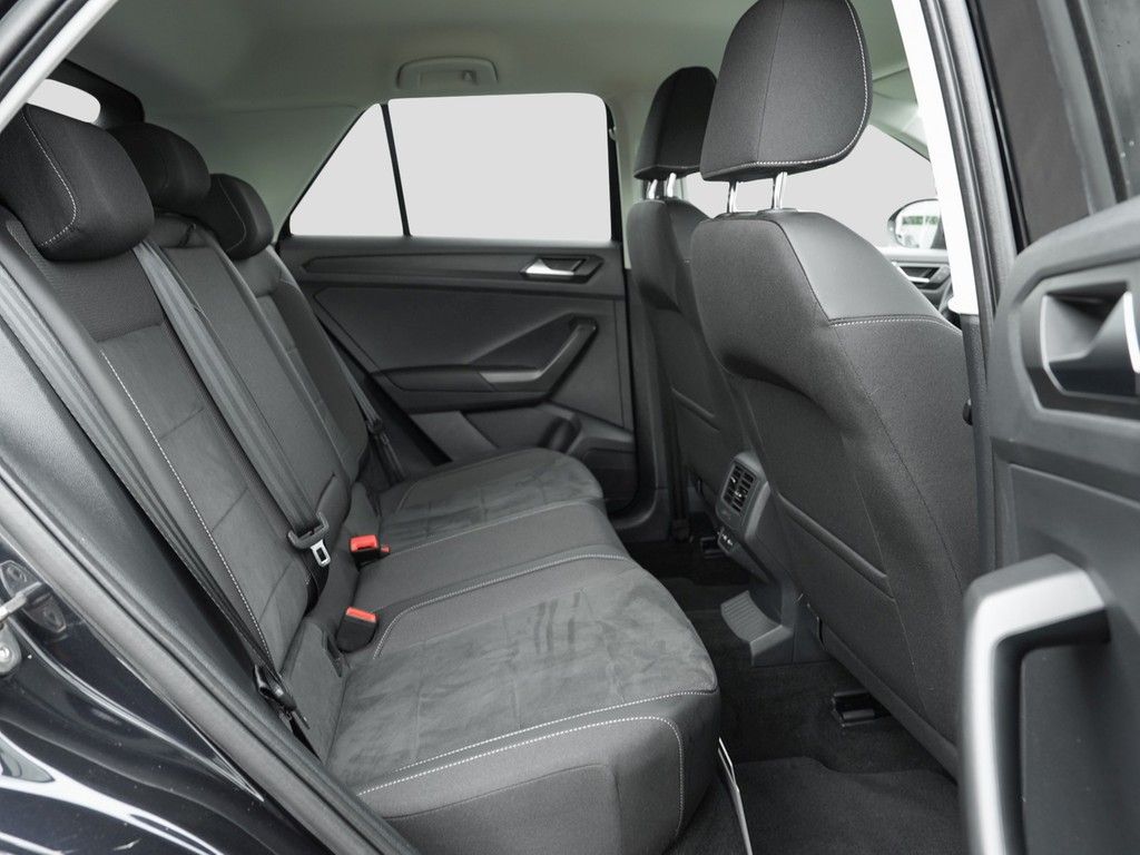 Volkswagen T-Roc 1.5 TSI Style - Samsaru's Car Outlet