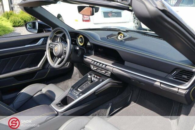 Porsche 992 - 911 Carrera 3.8 Turbo S cabrio BURMESTER
