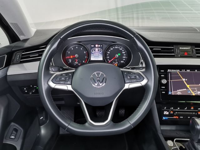 Volkswagen Passat Variant Business - Samsaru's Car Outlet