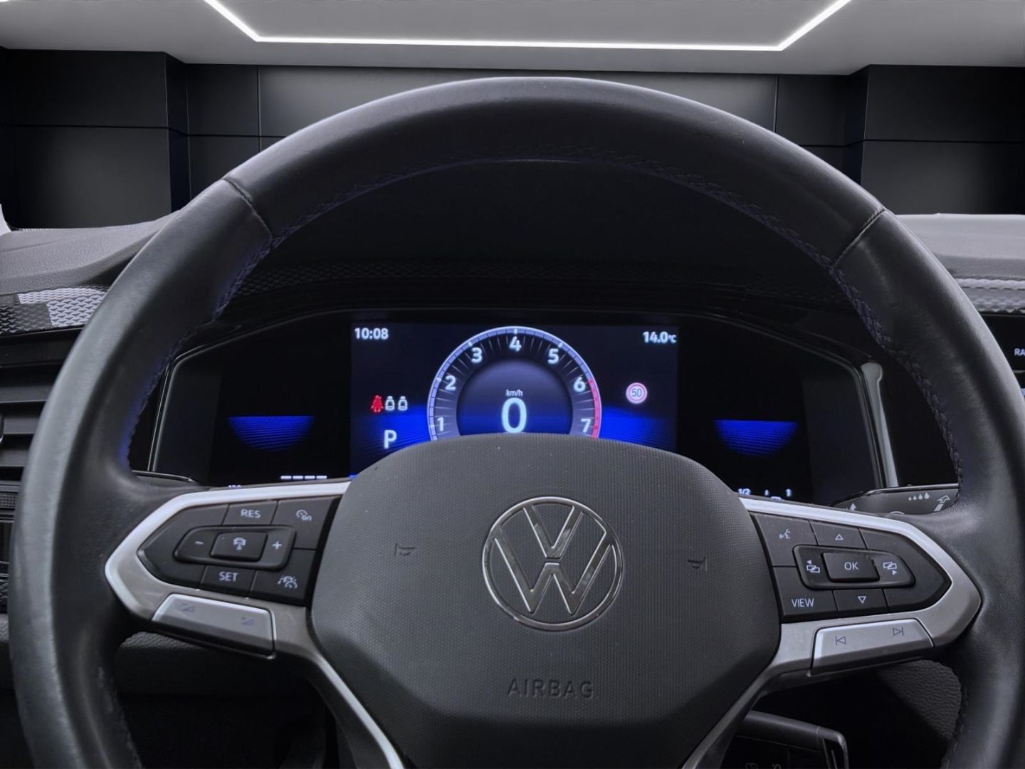 Volkswagen Polo 1.0 TSI DSG LIFE - Samsaru's Car Outlet