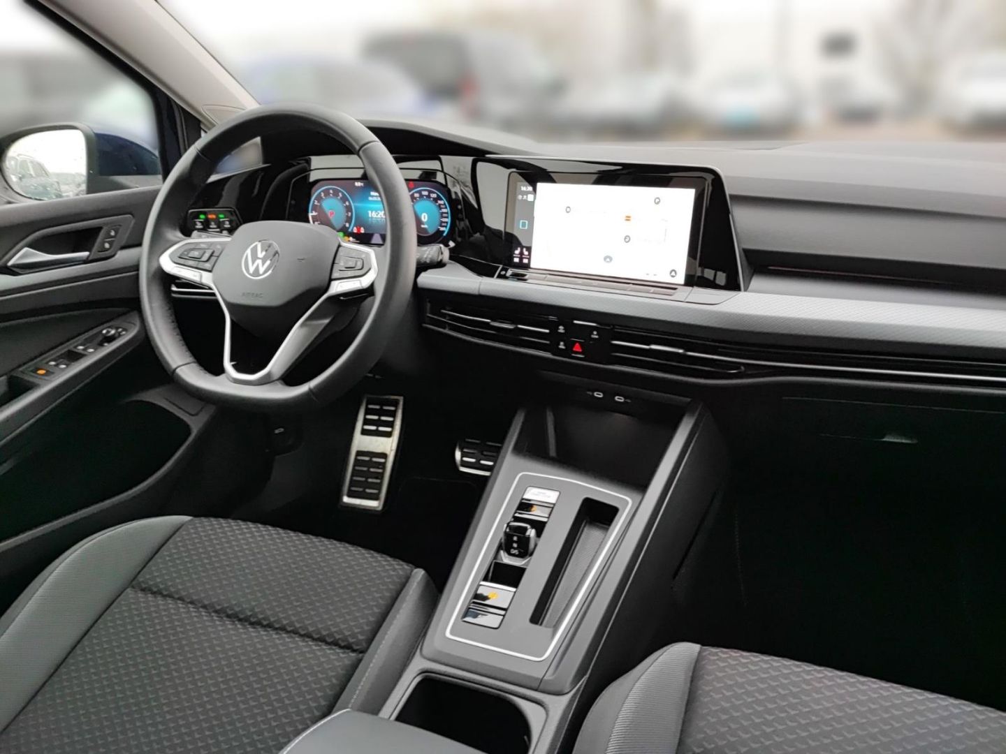 Volkswagen Golf 8 VIII Active eTSI - Samsaru's Car Outlet