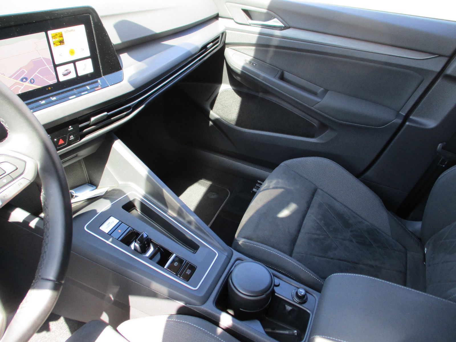 Volkswagen Golf VIII Style eHybrid DSG - Samsaru's Car Outlet