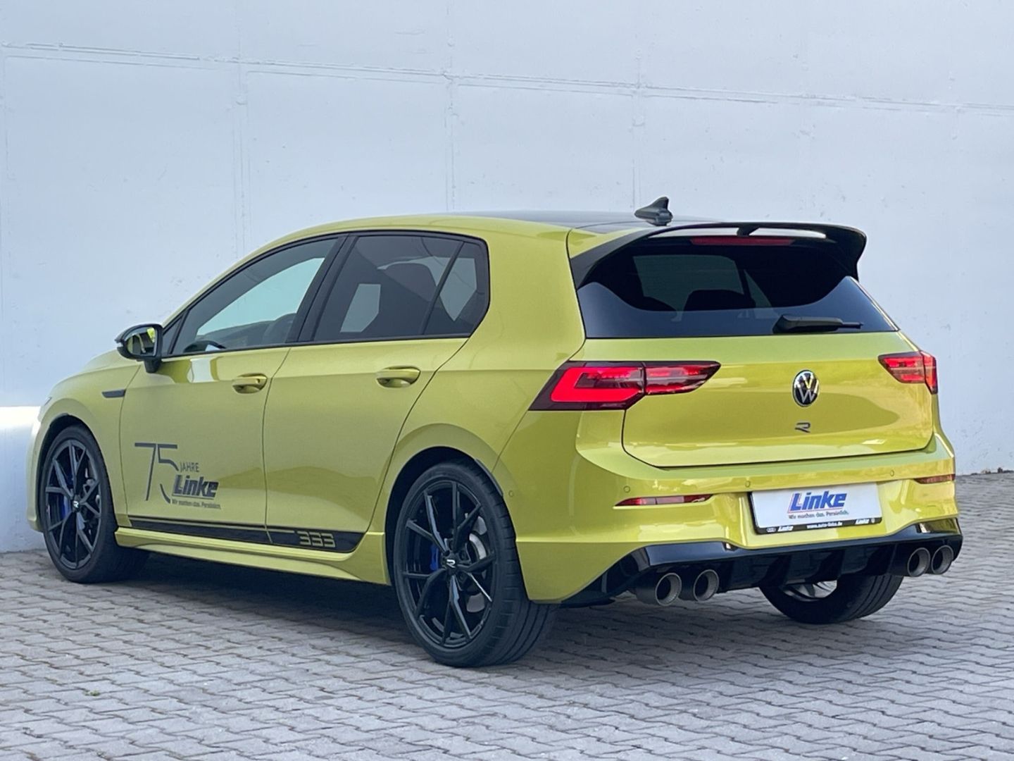 Volkswagen Golf R 333 2.0 TSI DSG 4Motion - Samsaru's Car Outlet