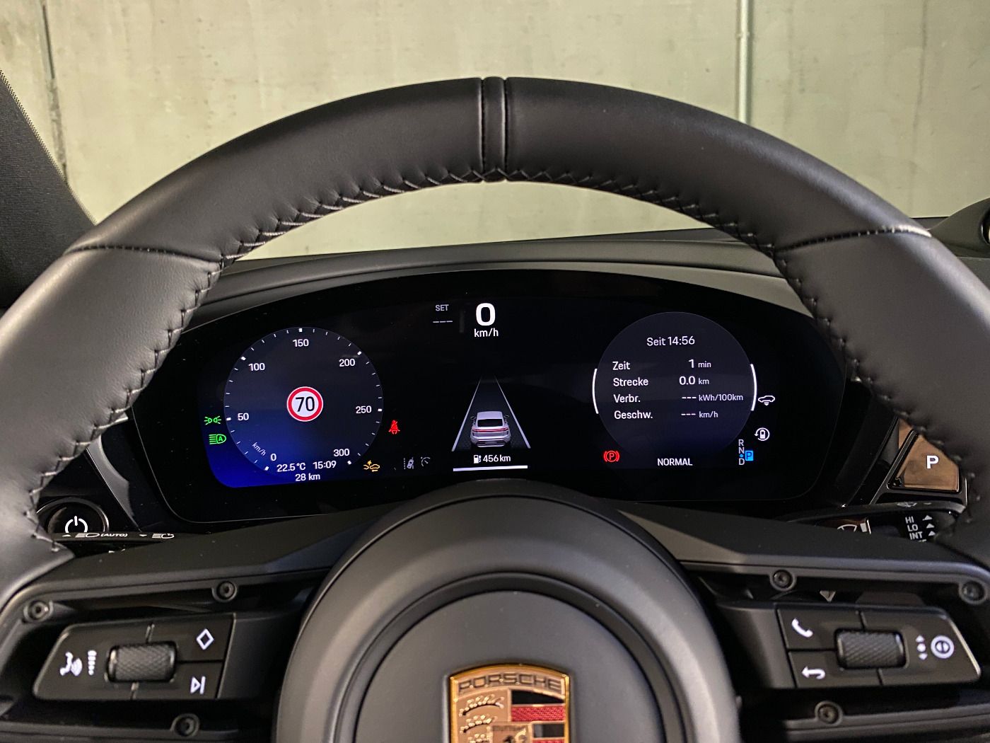 Porsche Macan 4S | Hinterachslenkung | Panorama | AHK |