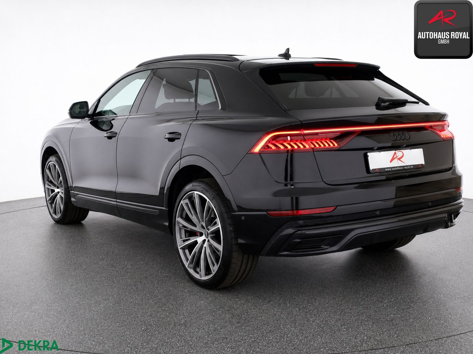 Audi Q8 55 TFSI qu 3x S LINE LUFT,HUD,360,ACC,BANG+O