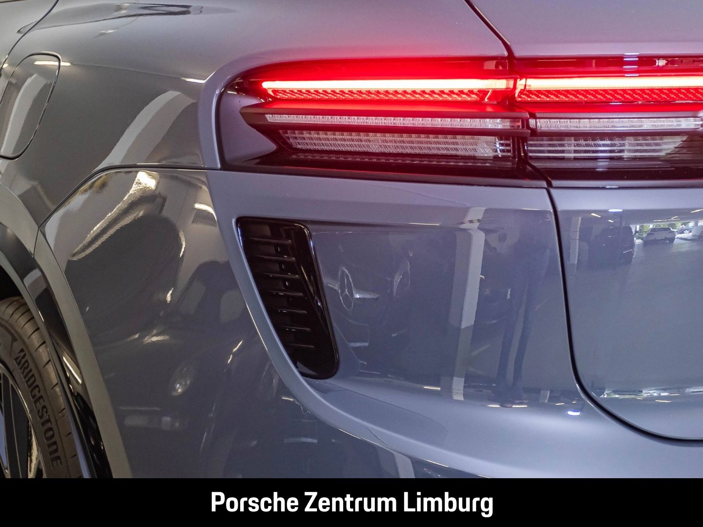 Porsche Macan Turbo BOSE Panoramadach Luftfederung LED
