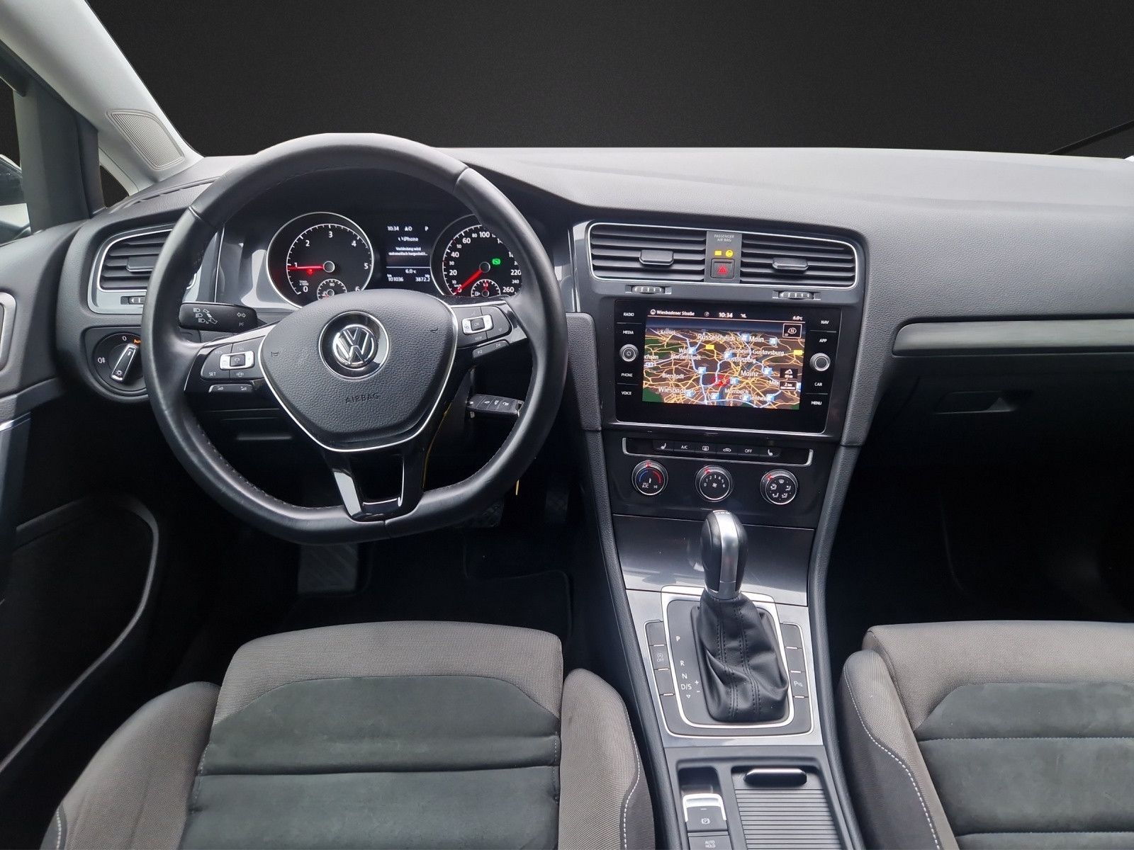 Volkswagen Golf VII Lim. Comfortline - Samsaru's Car Outlet