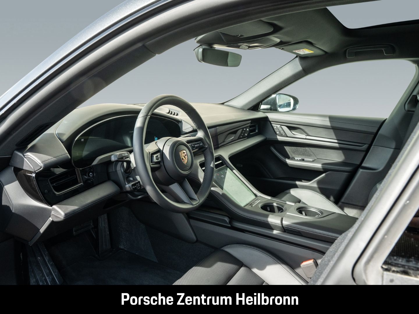 Porsche Taycan 4S Cross Turismo Panorama Surround-View