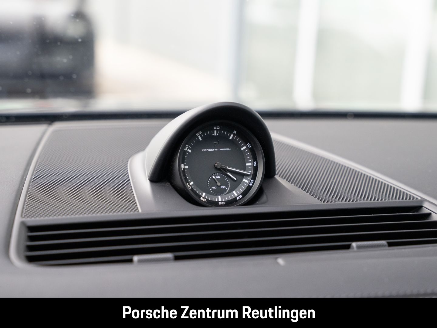 Porsche Panamera 4 E-Hybrid Platinum Edition HA-Lenkung