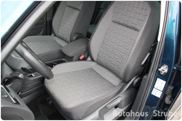 Volkswagen Tiguan Life 1.5 TSI - Samsaru's Car Outlet