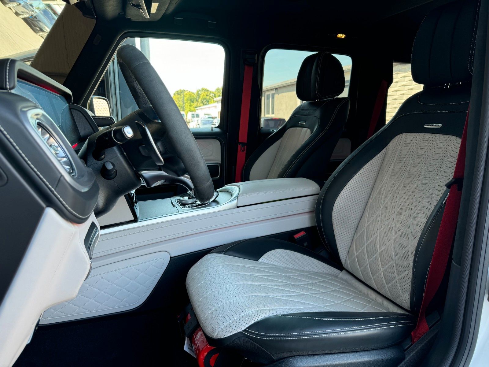 Mercedes-Benz G 63 AMG 4x4² - Samsaru's Car Outlet