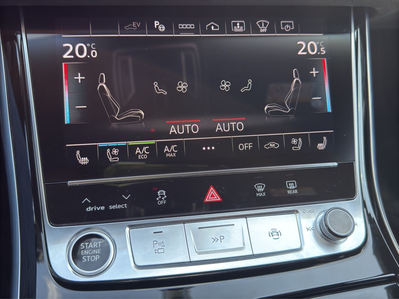 Audi A8 60 TFSIe Q LM20 - Samsaru's Car Outlet