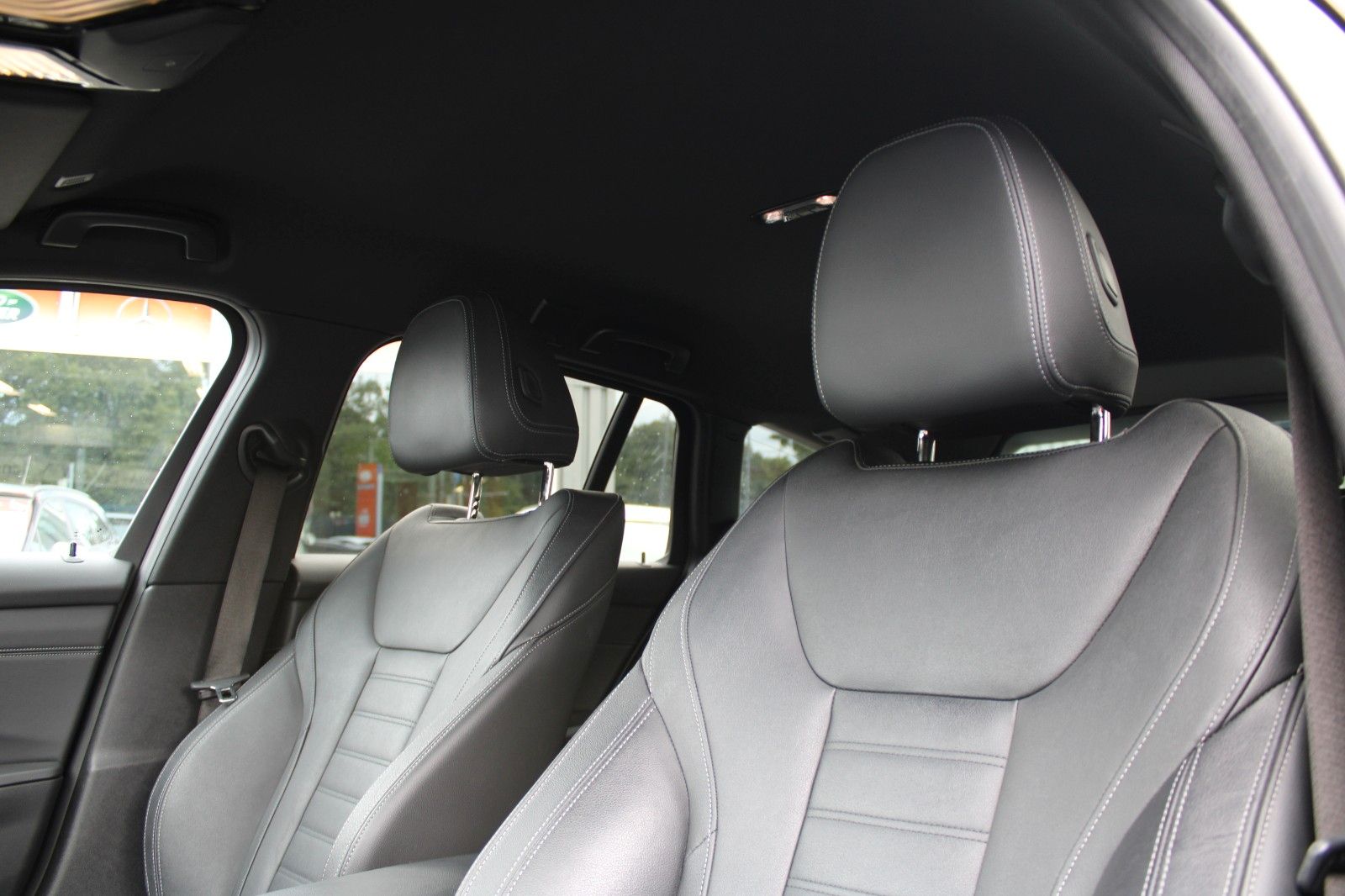 BMW 320 d Sport Line - Samsaru's Car Outlet