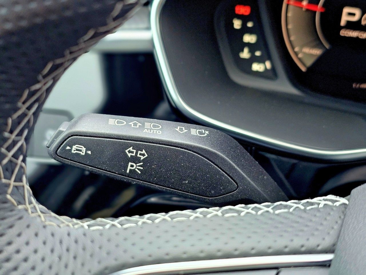 Audi Q3 40 TDI quattro Sportback - Samsaru's Car Outlet