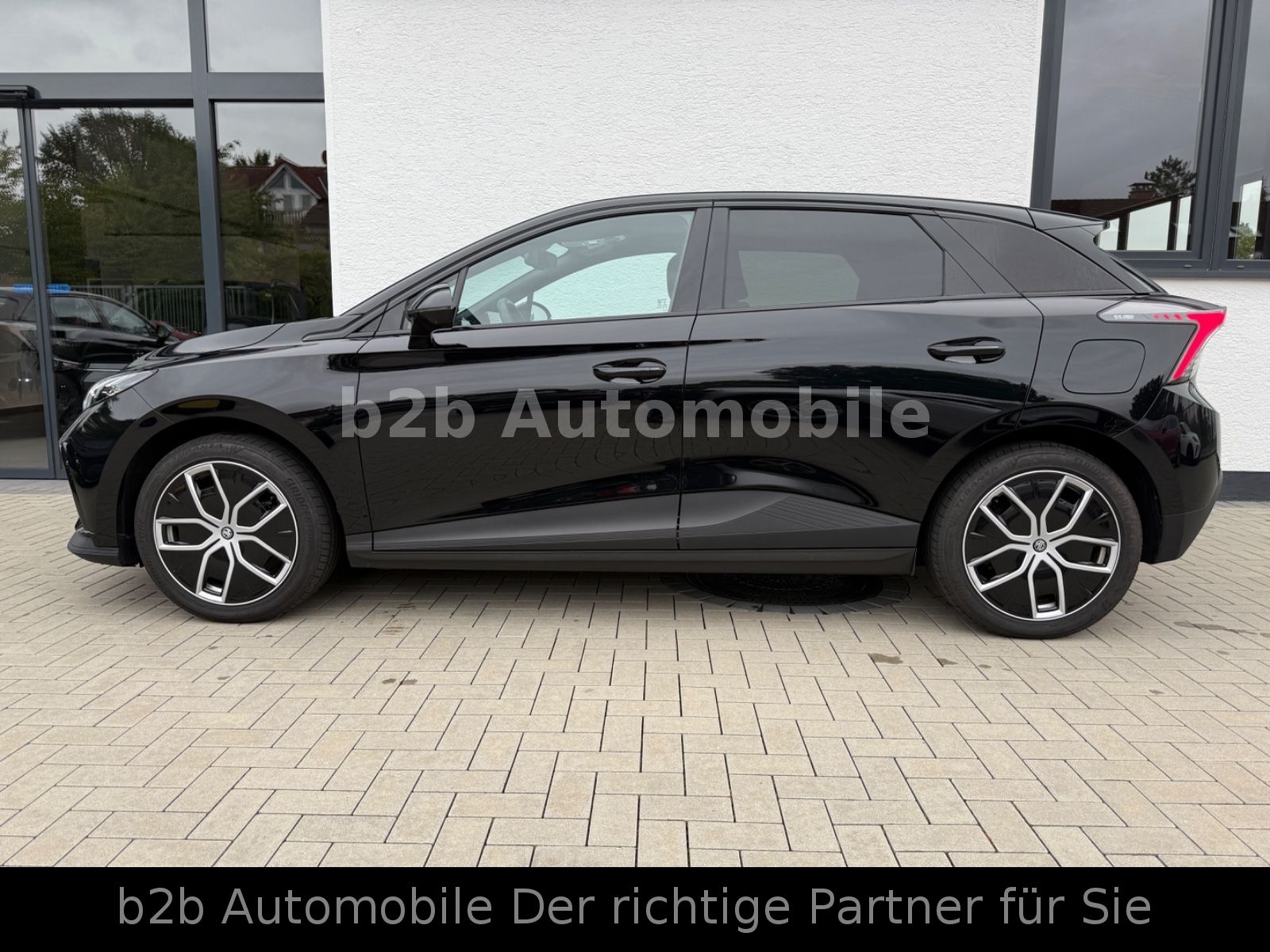 MG4 Luxury /360°/LED/Key/Wärmepumpe/FaceLift!!
