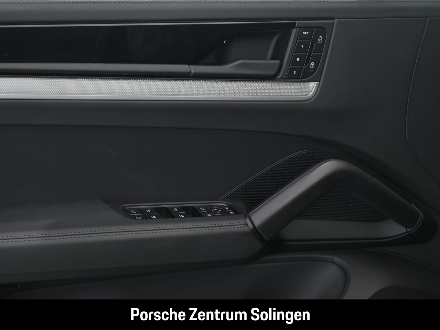 Porsche Cayenne Coupe E-Hybrid 22'' HD Matrix Bose InnoD
