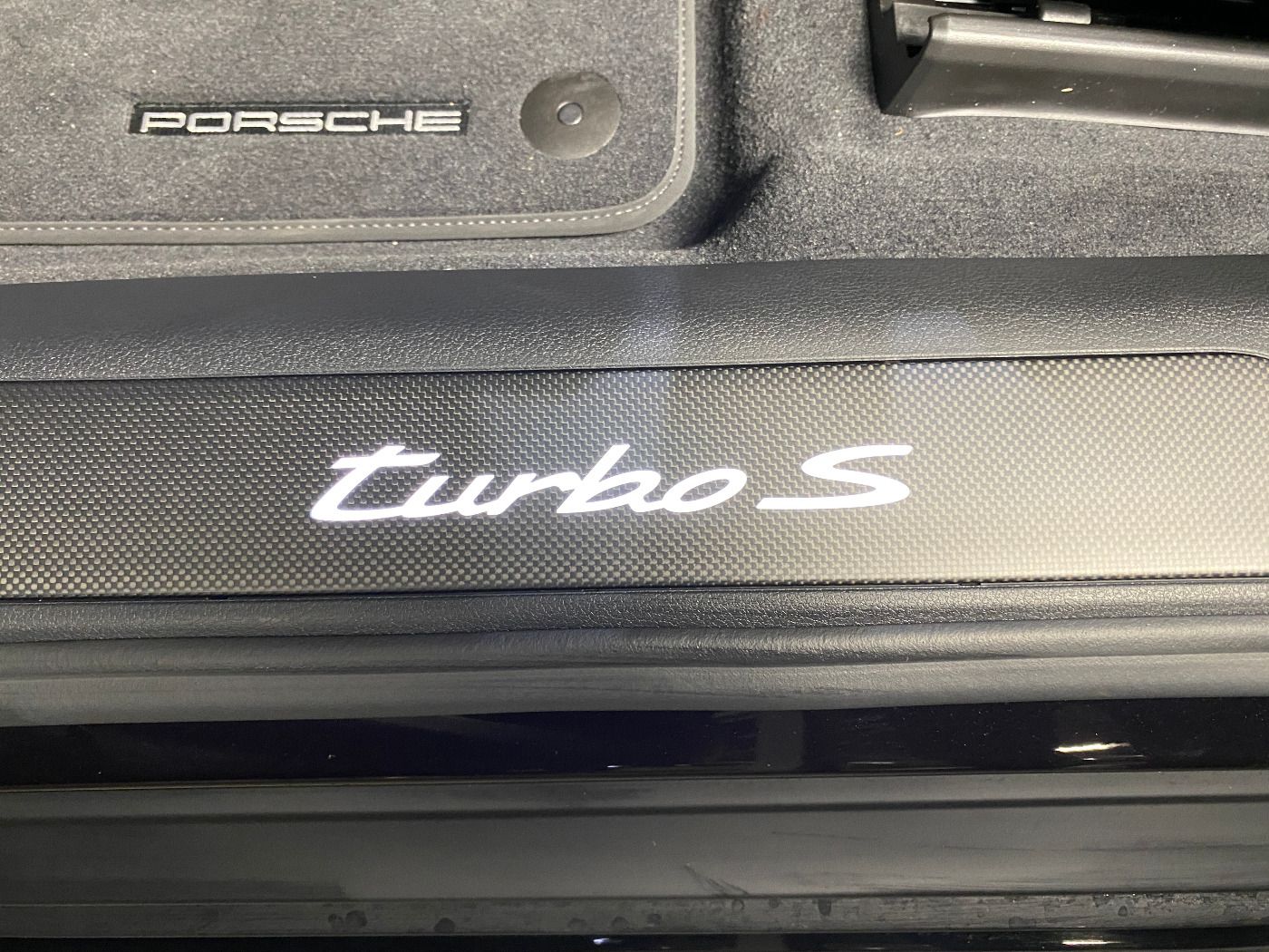 Porsche Panamera Turbo S E-Hybrid | SportDesign Paket |