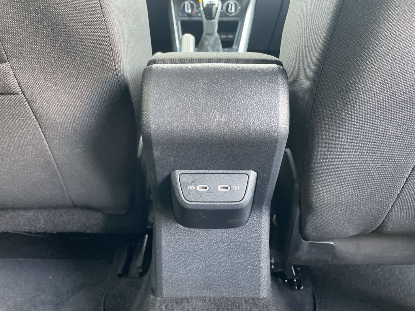 Volkswagen Taigo 1.0 TSI Life - Samsaru's Car Outlet