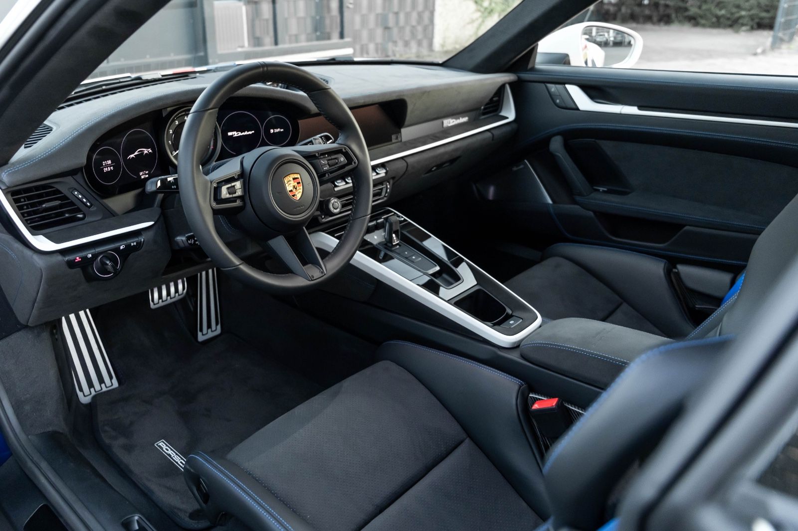 Porsche 992 DAKAR ROUGHROADS RALLY DESIGN & SPORT 2024 - Samsaru's Car Outlet