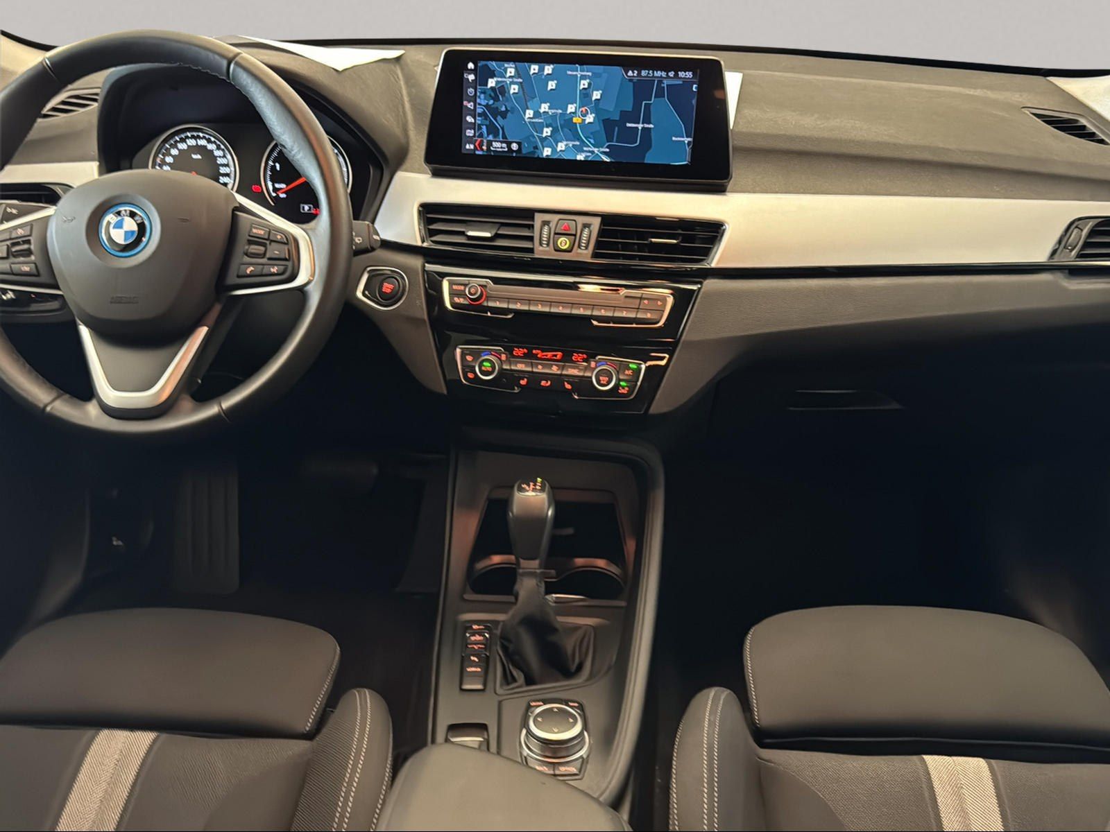 BMW X1 xDrive25e - Samsaru's Car Outlet