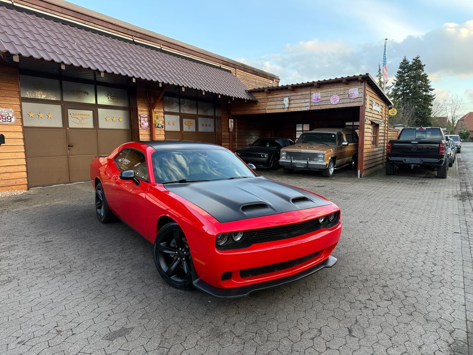 Dodge 5,7 V8*SRT KIT*LEDER*NAVI*KEYLESS*GARNTIE*SERVIC