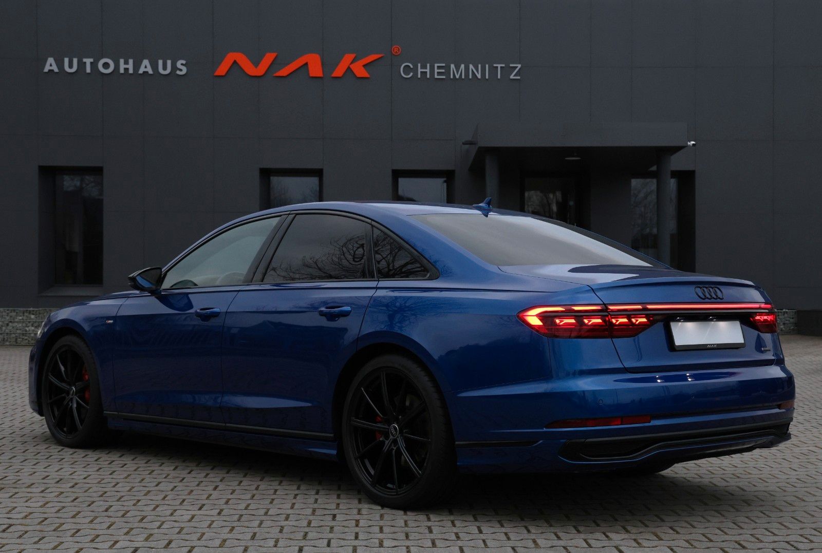 Audi A8 50 TDI quattro S line - Samsaru's Car Outlet