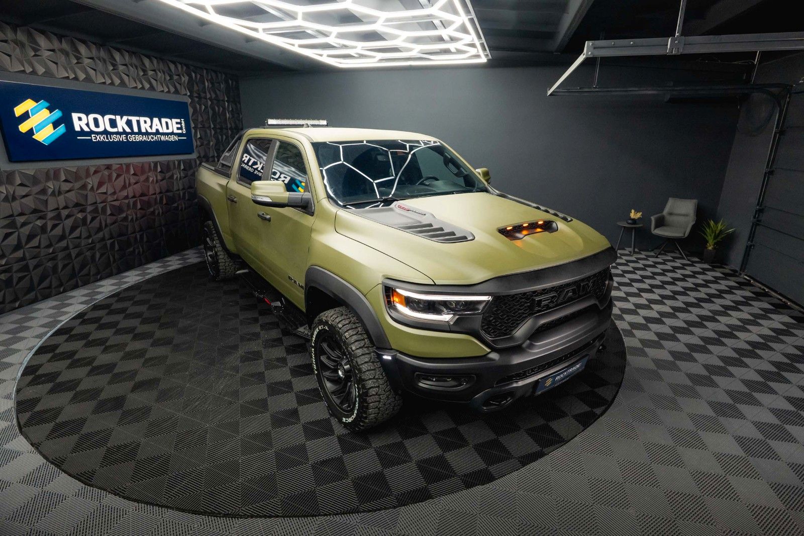 Dodge RAM 5.7 V8 HEMI 4x4 LARAMIE OFFROAD TRX Styling