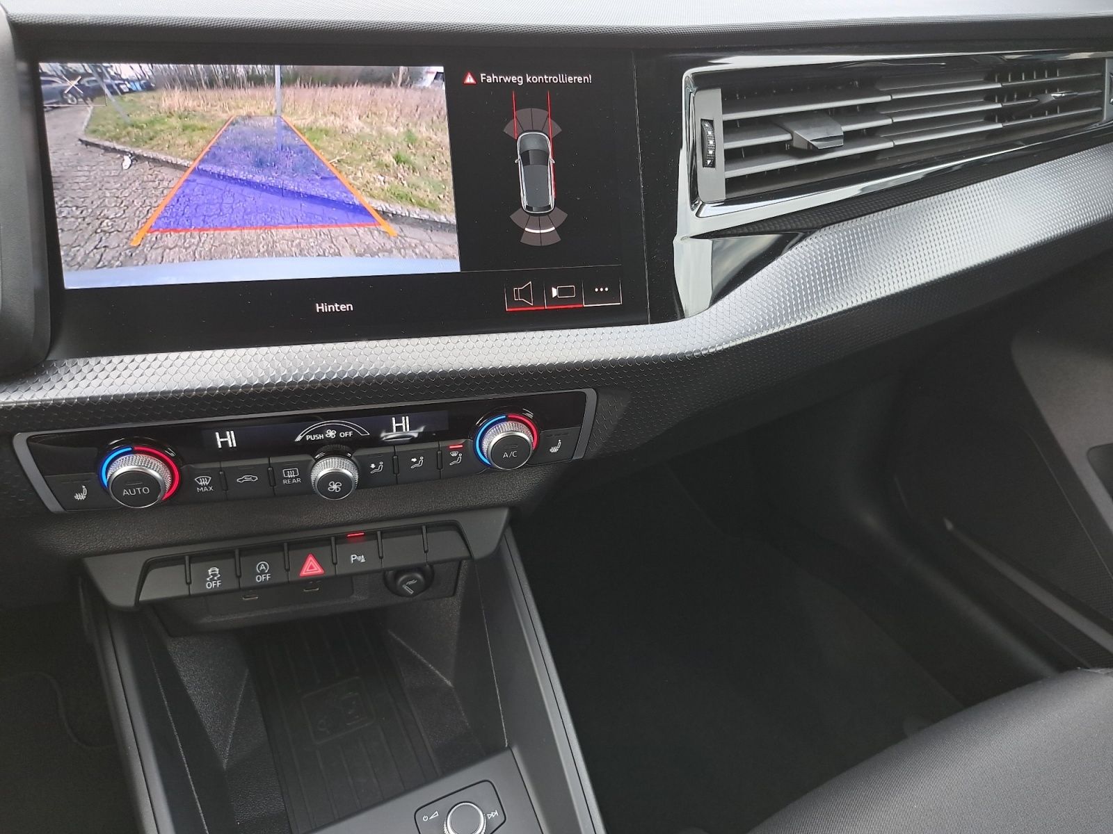 Audi A1 Sportback 25 TFSI S tronic - Samsaru's Car Outlet
