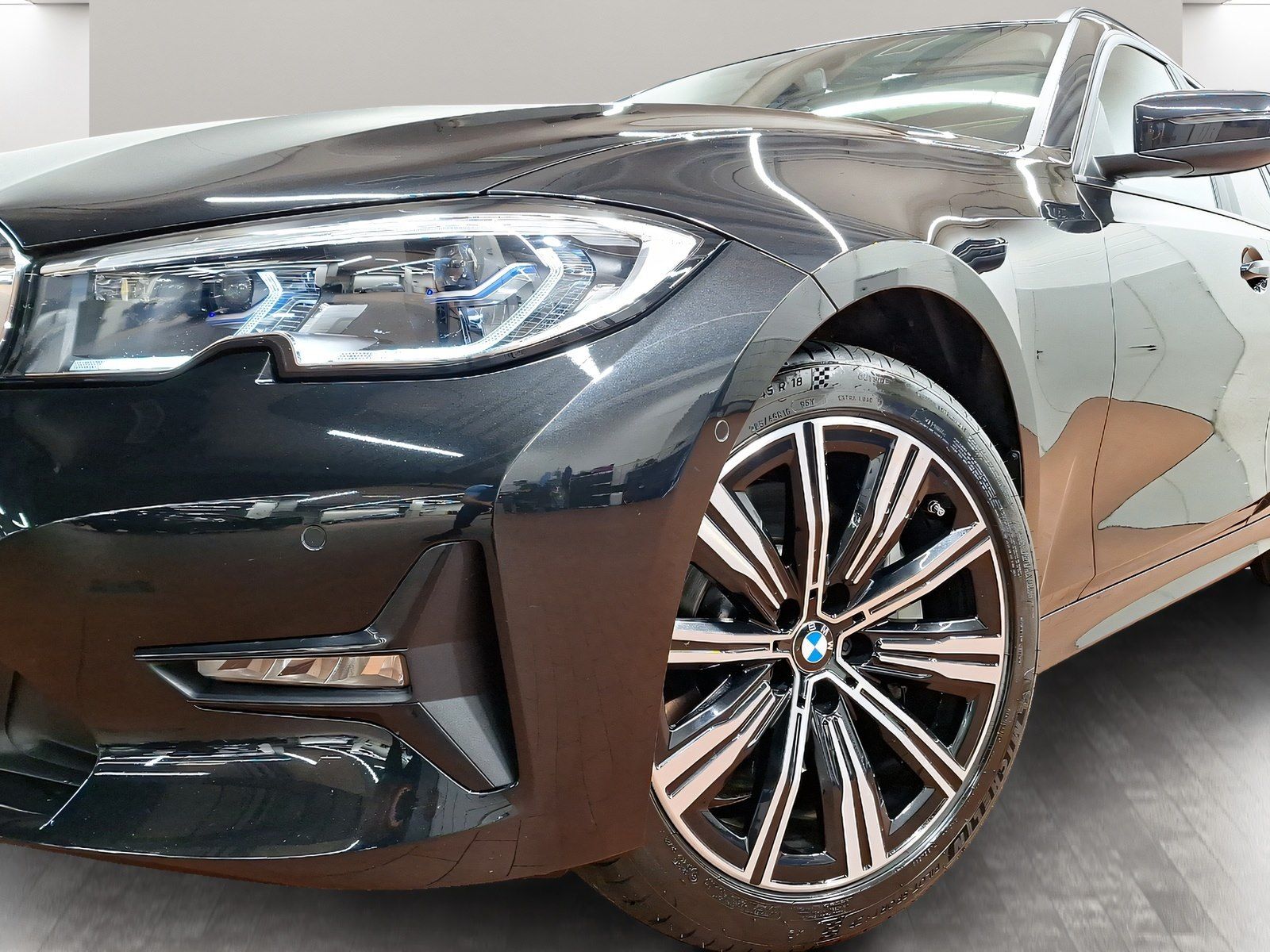 BMW 330i xDrive Touring - Samsaru's Car Outlet