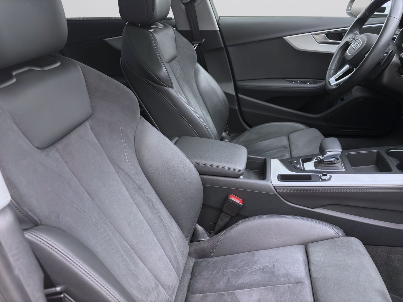 Audi A4 Avant 40 TDI Q ADVANCED KAMERA NAVI STDHZG PA