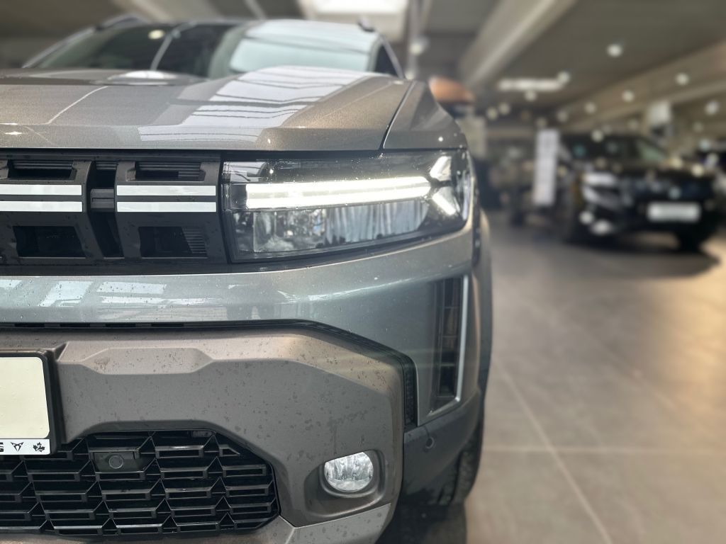 Dacia Duster Extreme HYBRID 140 - Samsaru's Car Outlet