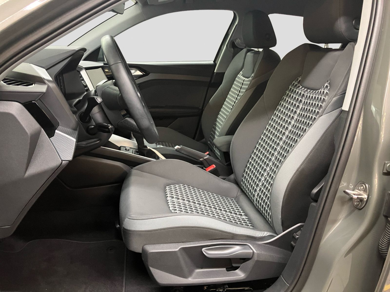Audi A1 allstreet 30 TFSI S tronic - Samsaru's Car Outlet