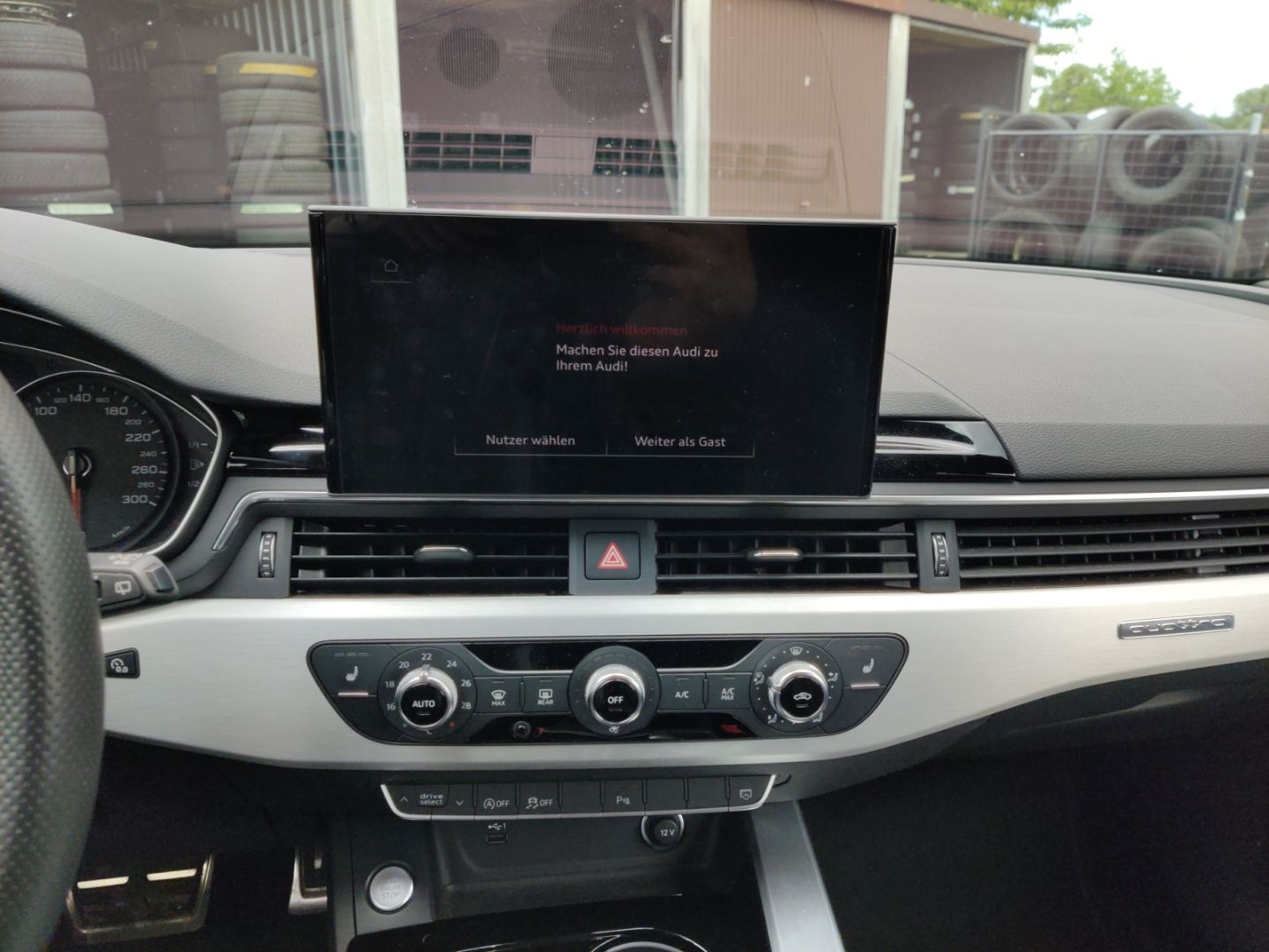 Audi A4 Avant S line 40 TDI quattro - Samsaru's Car Outlet