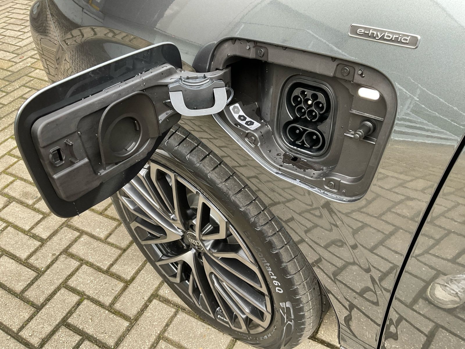 Audi Q3 SUV e-hybrid S line AHK MATRIX HeadUp SONOS