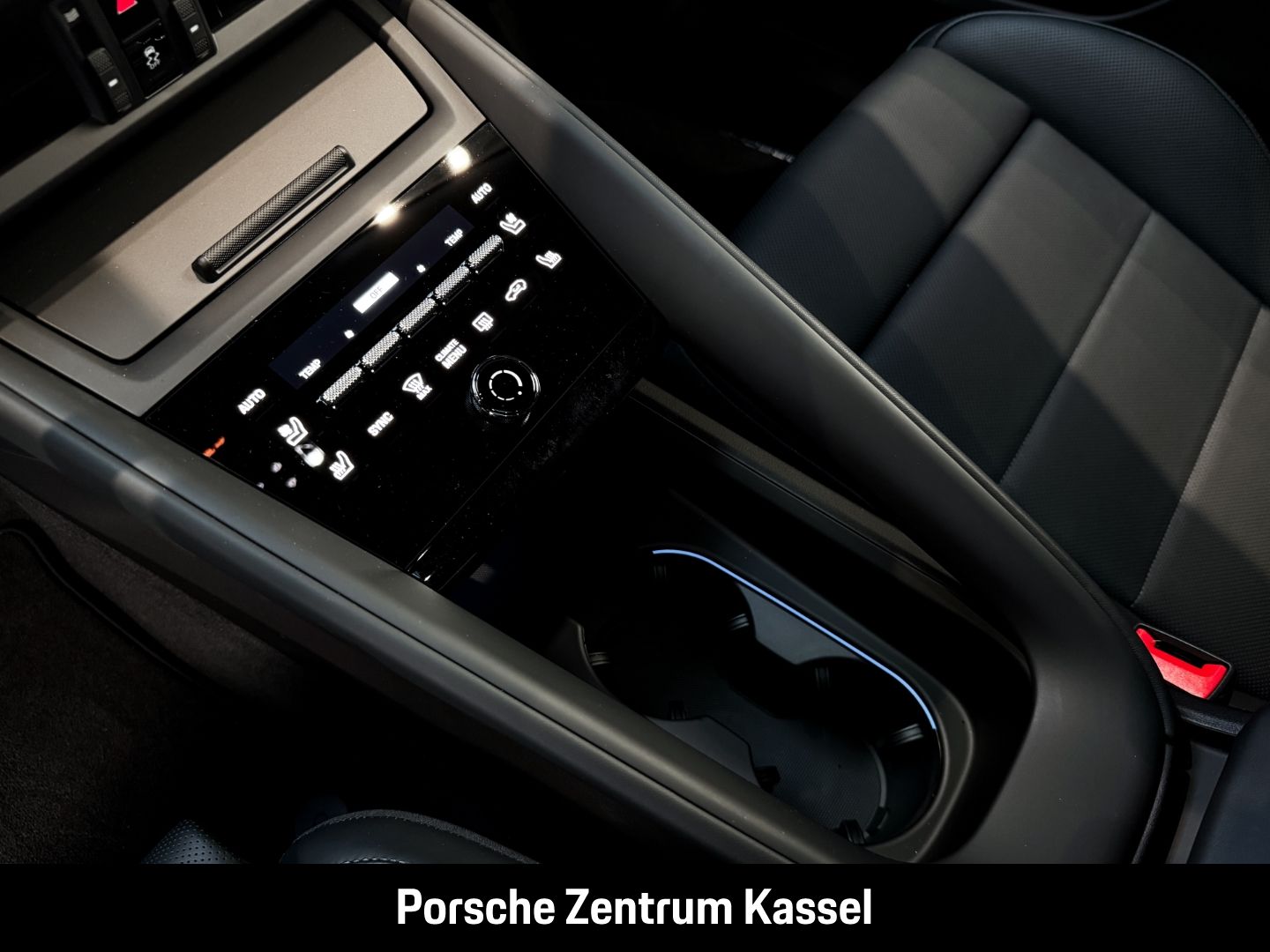Porsche Macan Electric 4S
