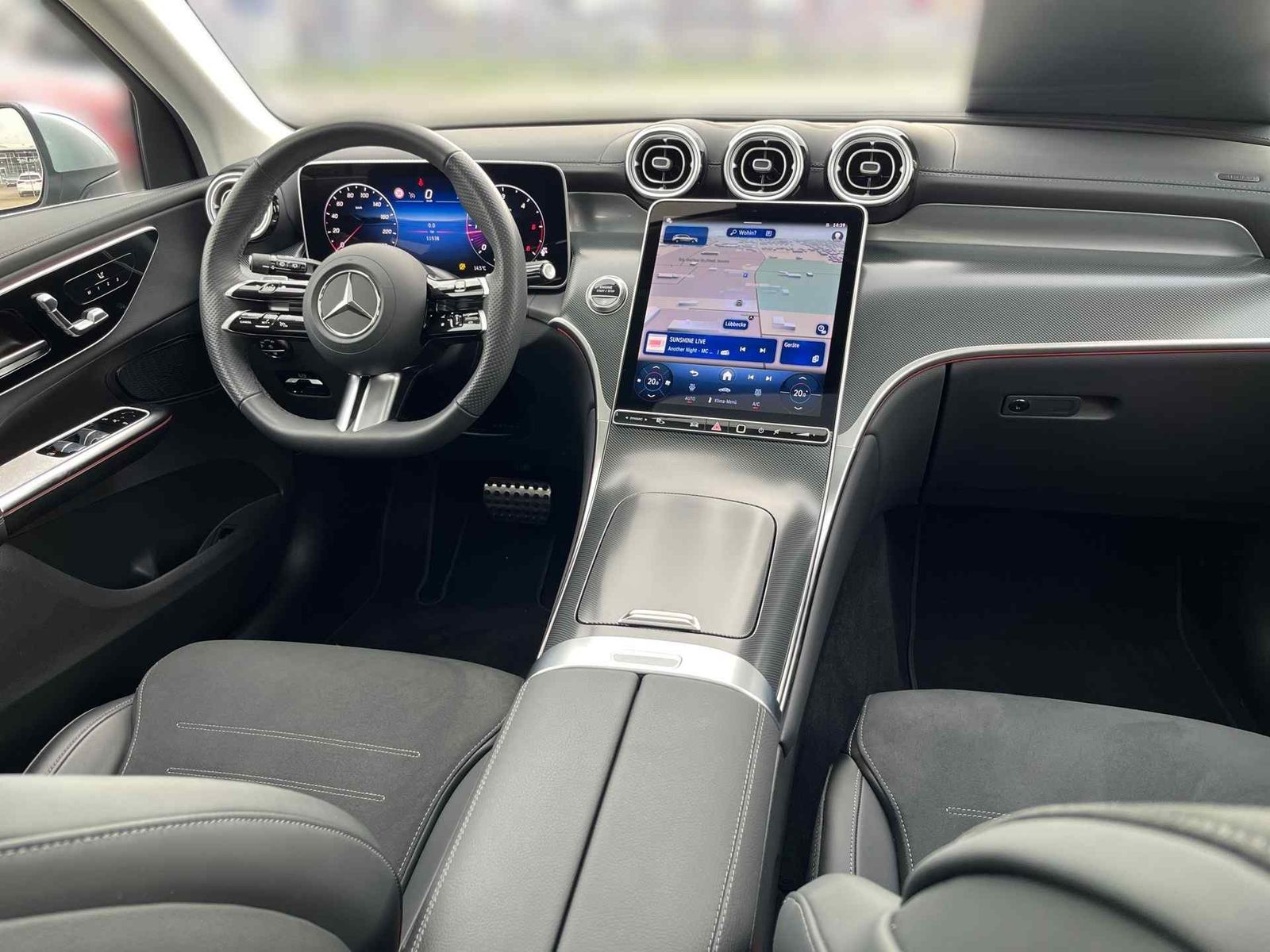 Mercedes-Benz GLC 300 d 4M AMG-Pano+AHK+360+H-Lenk+AIR+DIGITAL