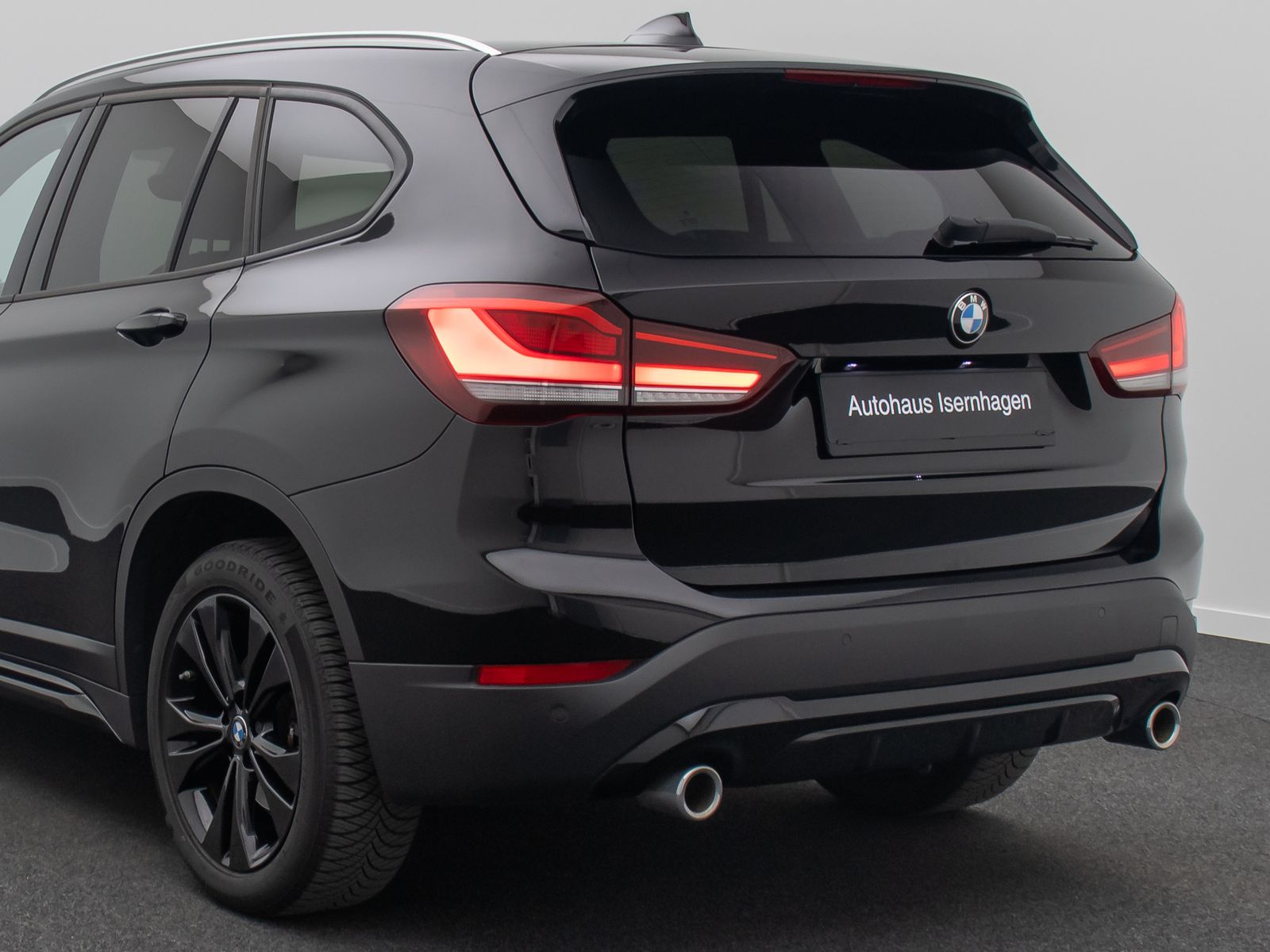 BMW X1 xD20i Sport Line - Samsaru's Car Outlet