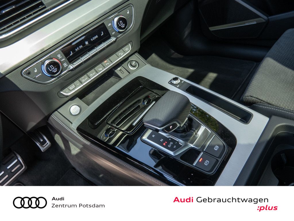 Audi Q5 45TFSI quattro S line - Samsaru's Car Outlet