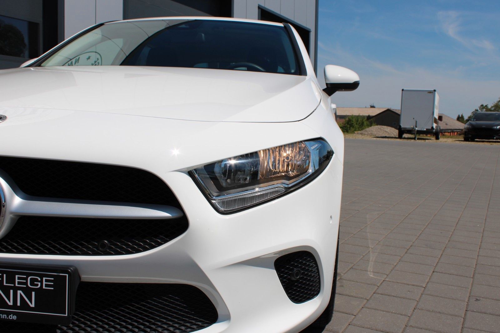 Mercedes-Benz A 200 - Samsaru's Car Outlet