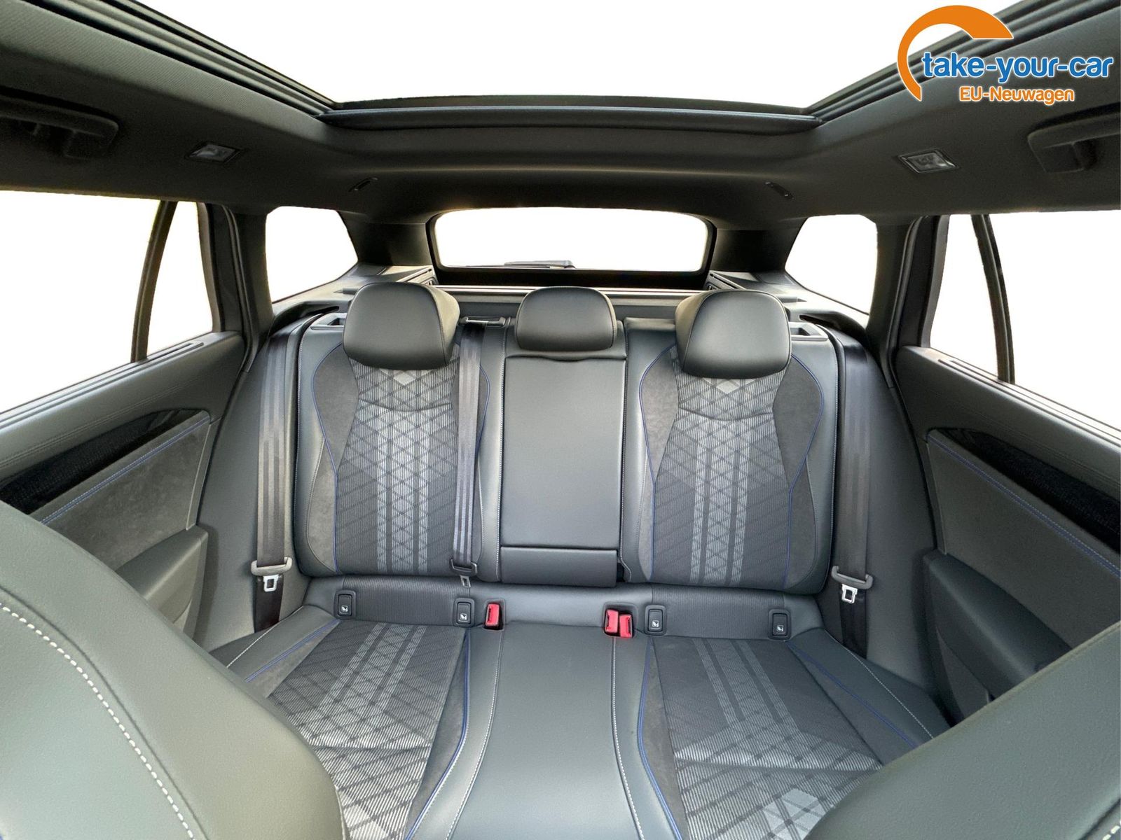 Volkswagen Passat Variant R-Line AHK+PANO+NAVI+Head-UP+M...