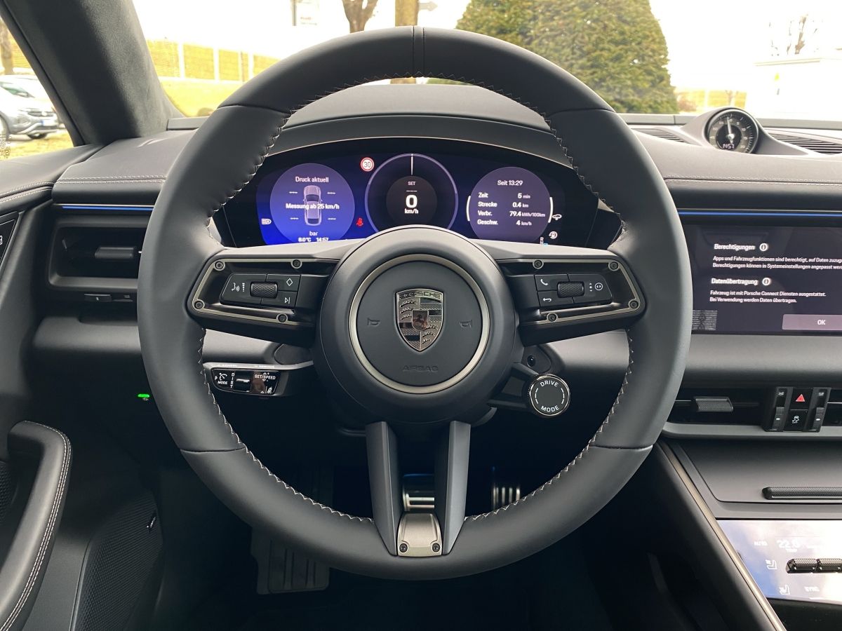 Porsche Macan Turbo |HA-Lenkung |AHK |Pano-D.