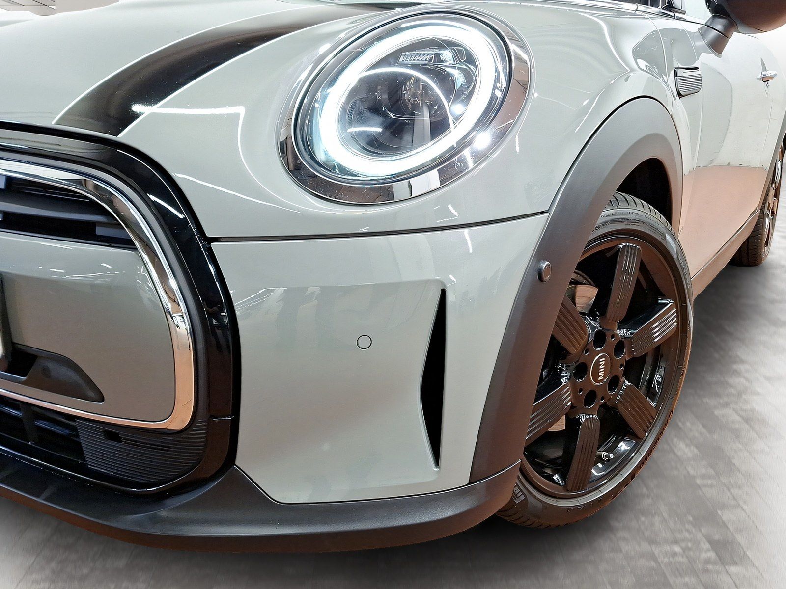 MINI Cooper - Samsaru's Car Outlet