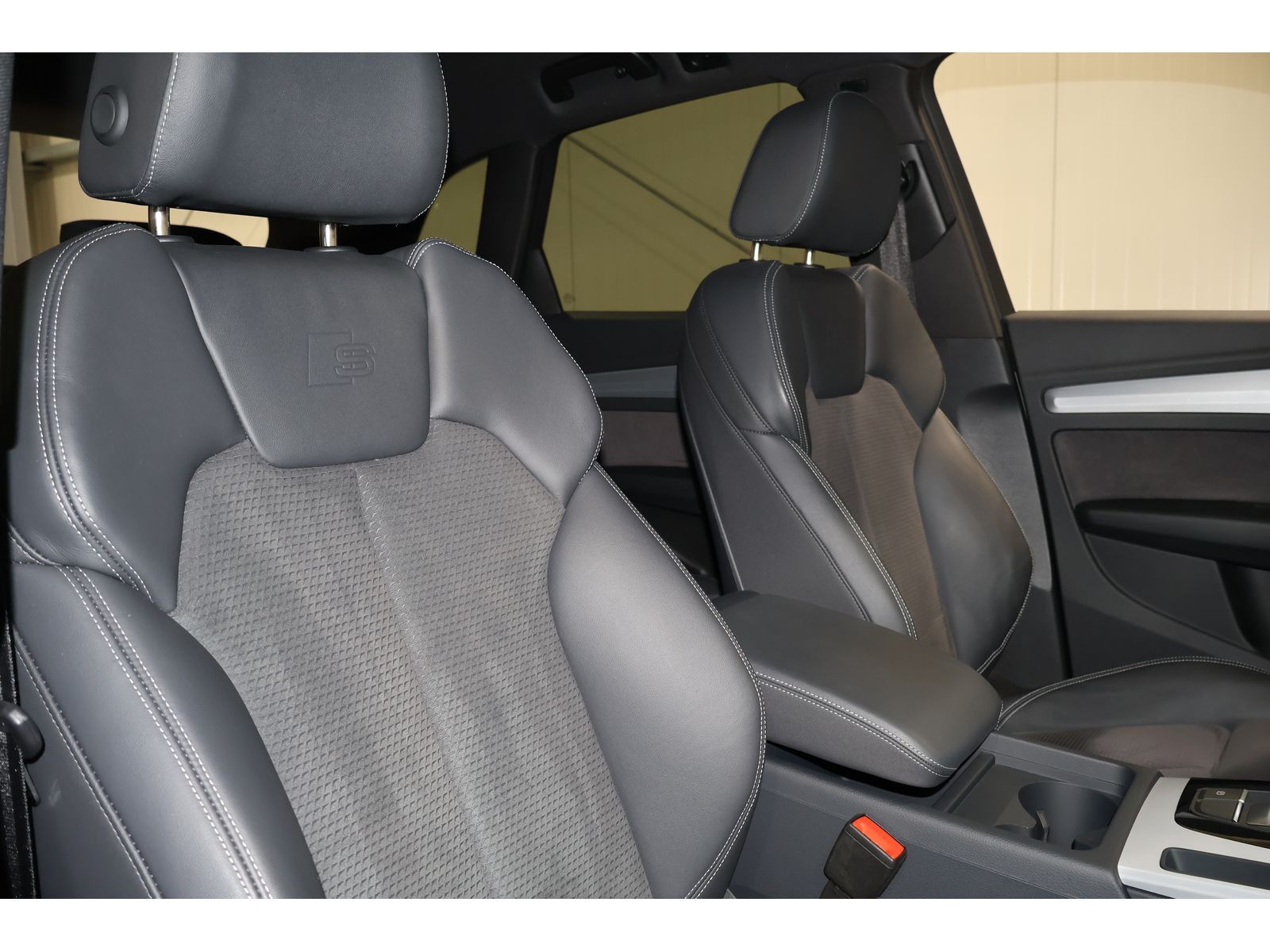 Audi Q5 40 TDI quattro S line AHK*RFK*ACC