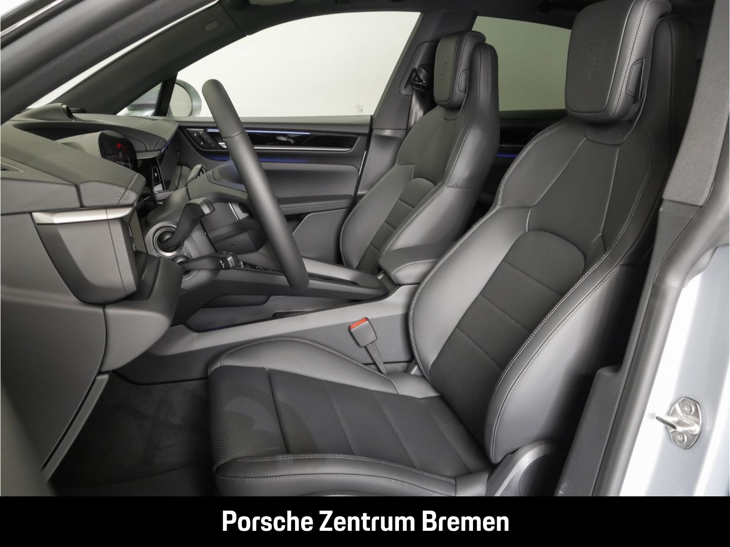 Porsche Macan 4S - Samsaru's Car Outlet