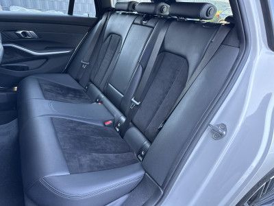 BMW 330e Touring M-Sport - Samsaru's Car Outlet