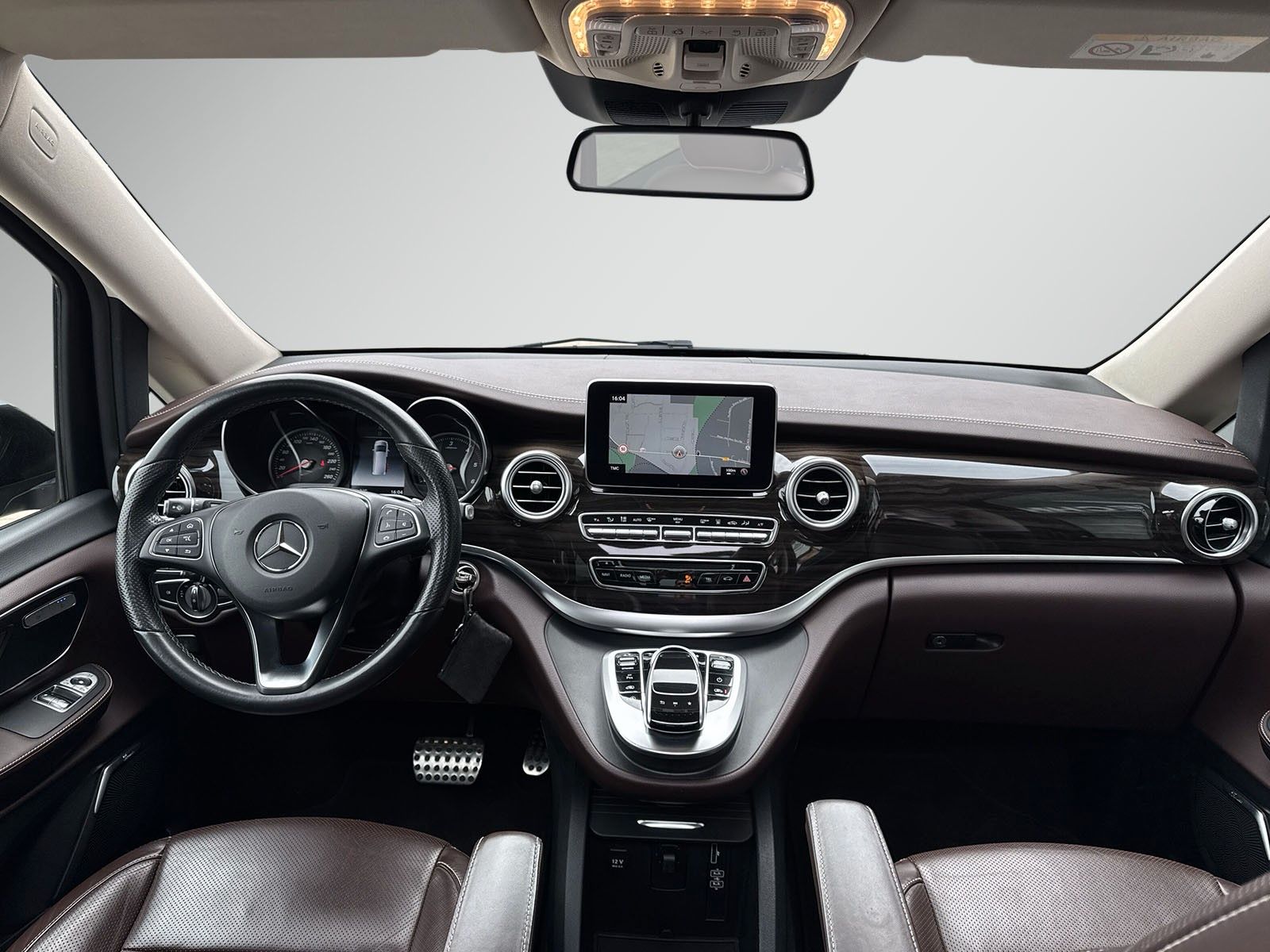 Mercedes-Benz V 250 AMG-Line - Samsaru's Car Outlet