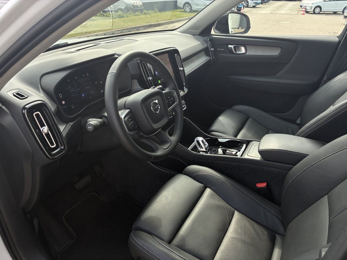 Volvo XC40 B4 Ultra Dark Memory inkl. Winterräder