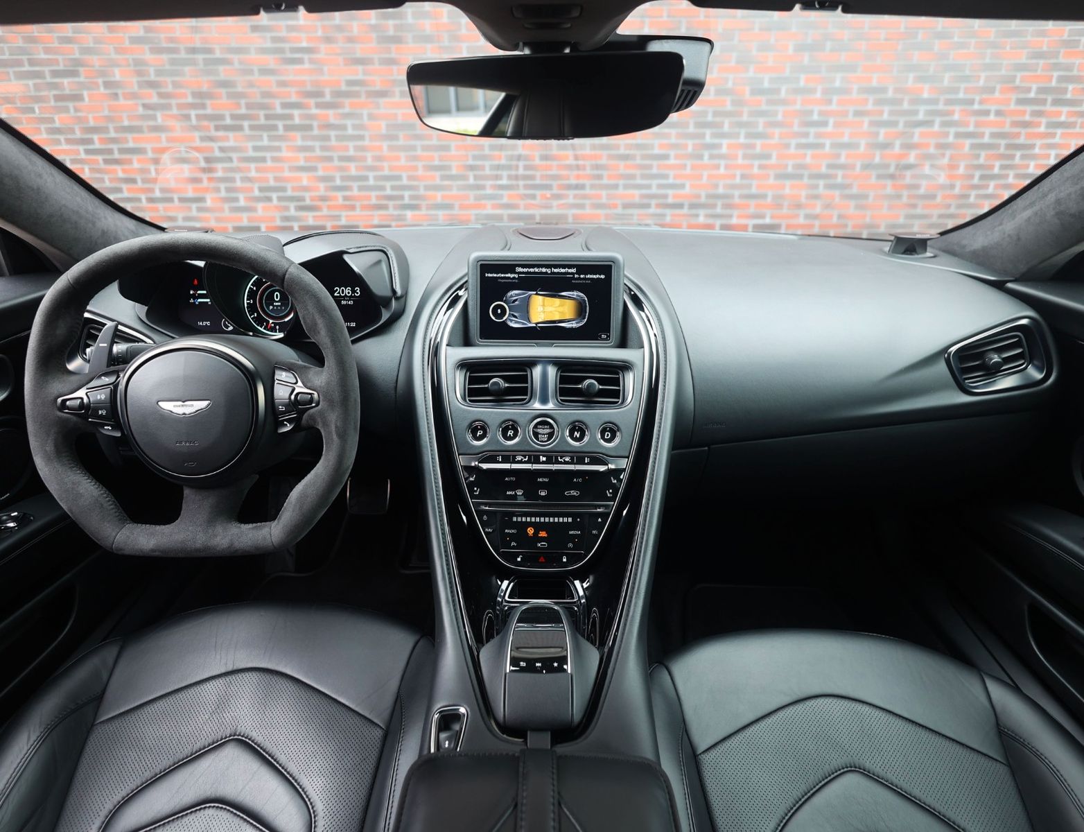 Aston Martin DBS Superleggera 5.2 V12 | B&O - Carbon